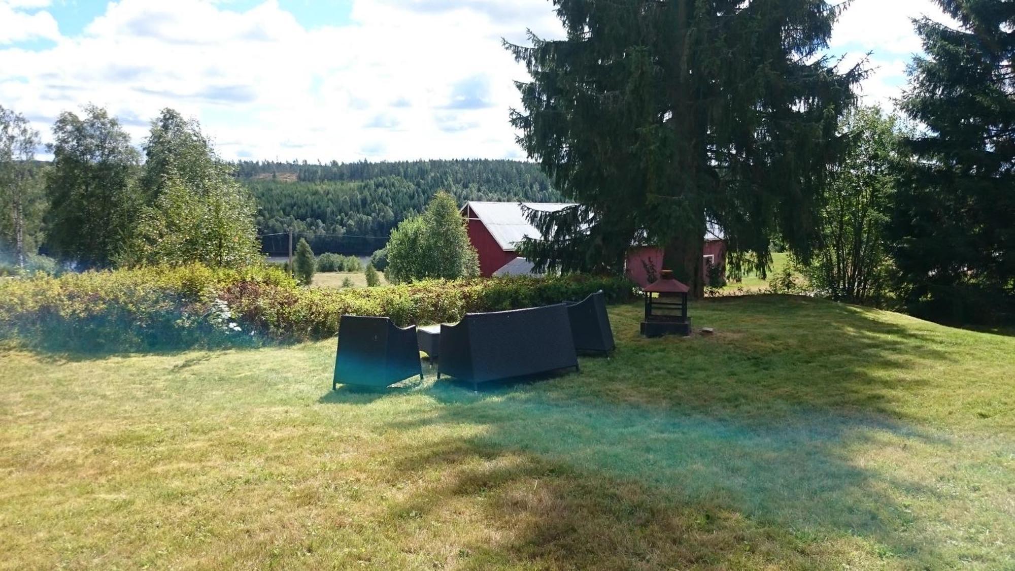 Koselig Hytte I Sverige 20 Minutter Fra Norskegrensen Ostervallskog Töcksfors Zewnętrze zdjęcie