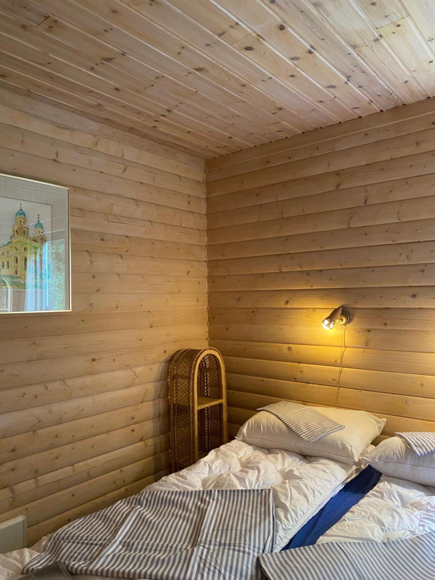 Koselig Hytte I Sverige 20 Minutter Fra Norskegrensen Ostervallskog Töcksfors Zewnętrze zdjęcie