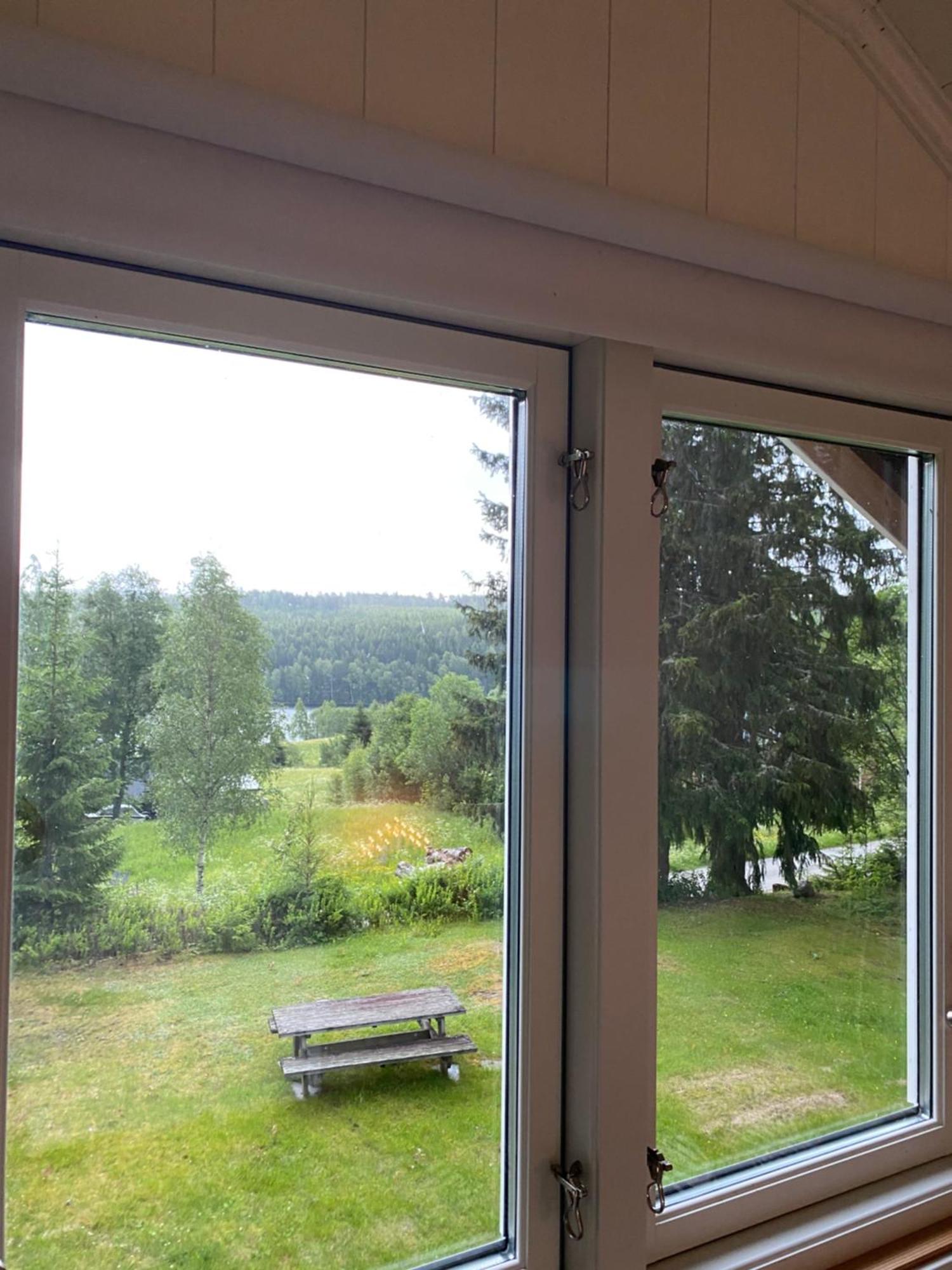 Koselig Hytte I Sverige 20 Minutter Fra Norskegrensen Ostervallskog Töcksfors Zewnętrze zdjęcie